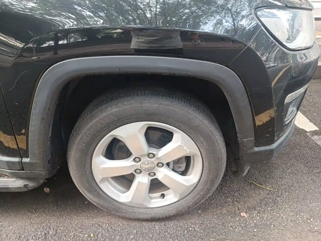 Jeep Compass — миниатюра 8