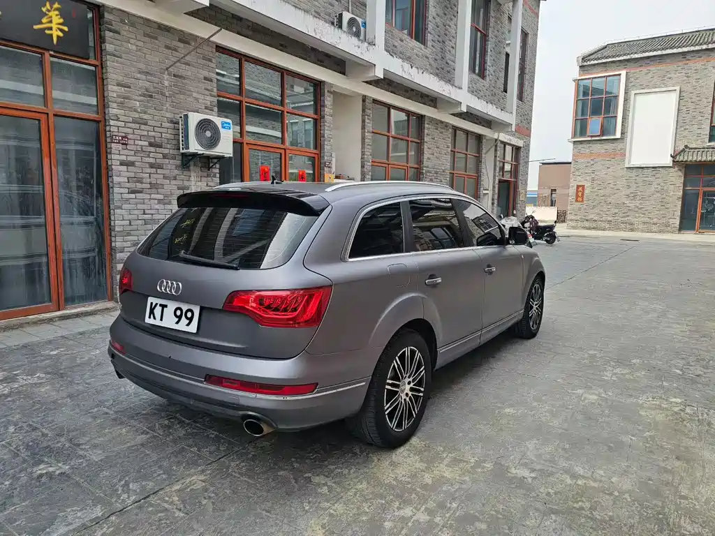 Audi Q7 2011 3.0 TFSI Comfort (200kW