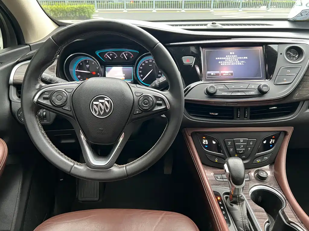 Buick Envision Plus — миниатюра 10