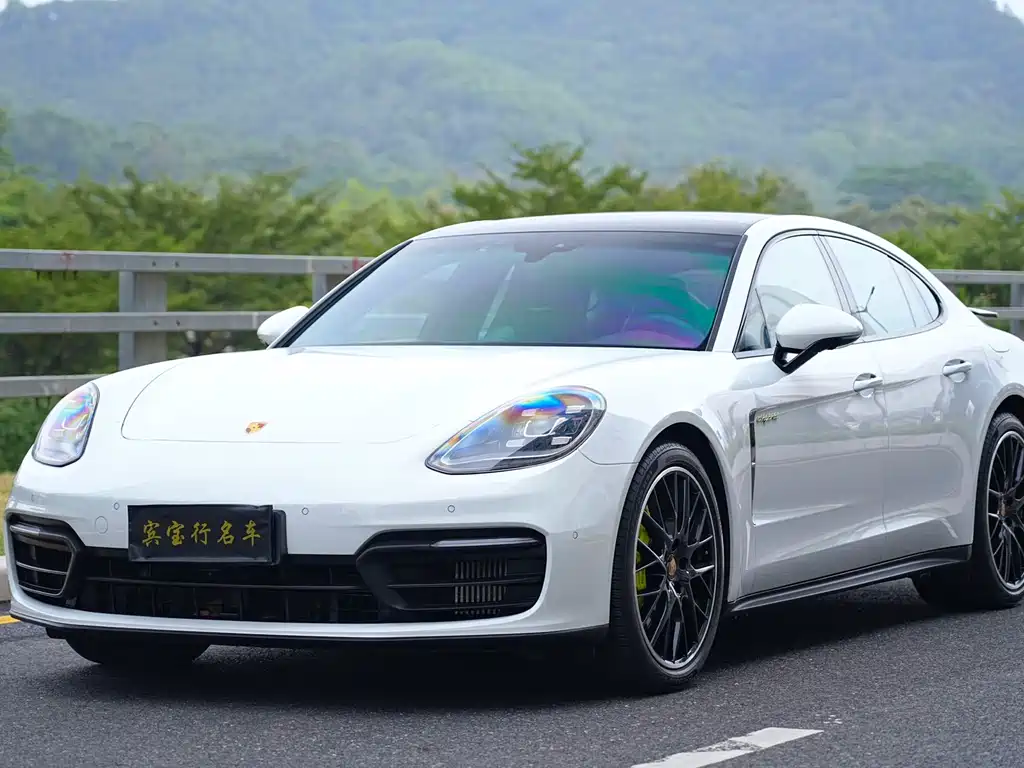 PORSCHE PANAMERA NEW ENERGY