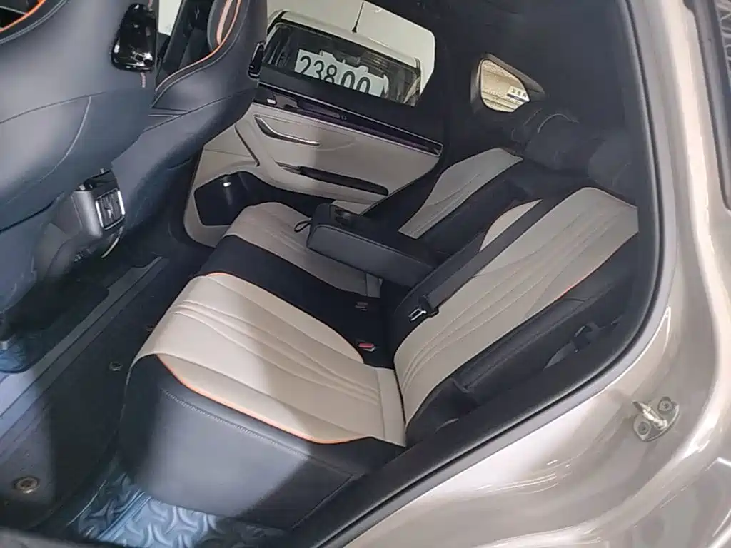 BYD Song Plus DM-i 2023 — фото 16