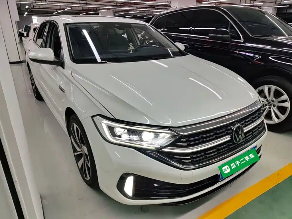 Volkswagen Sagitar — миниатюра 4