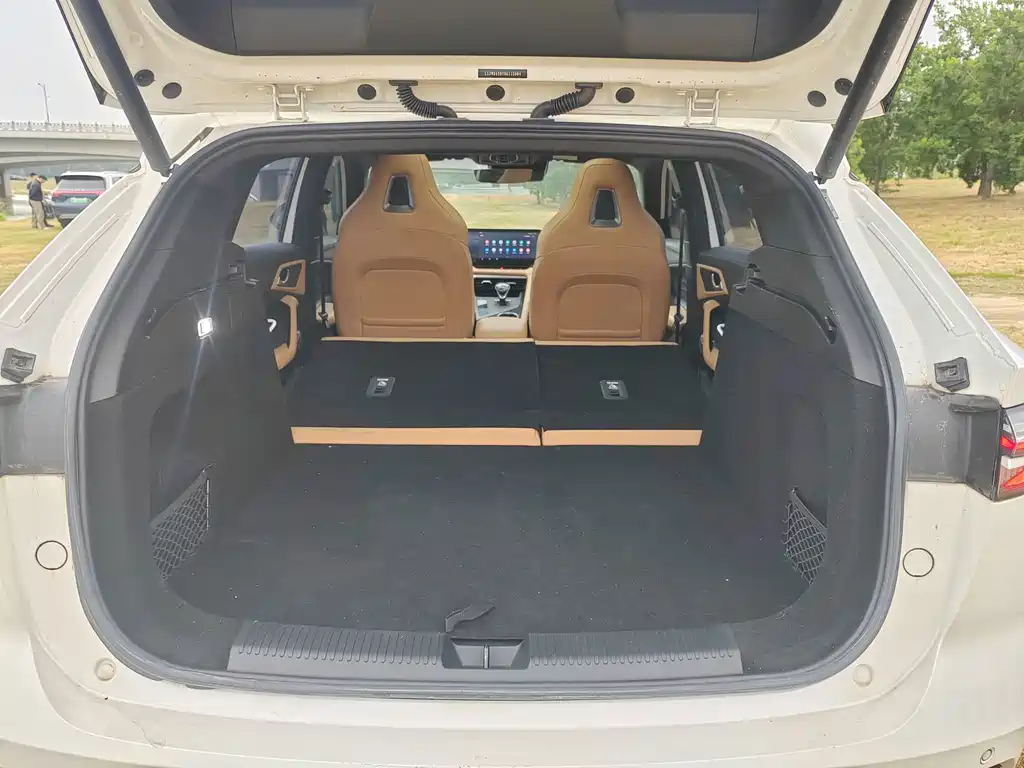 Roewe RX5 New Energy — миниатюра 15