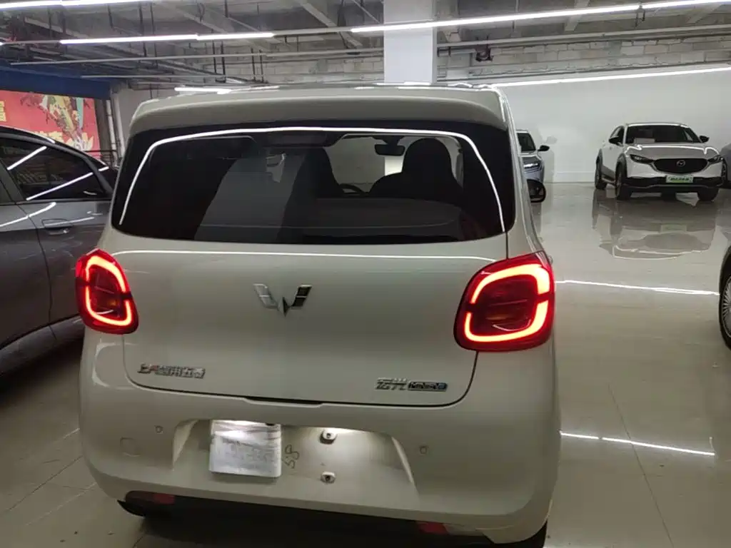 Wuling MINIEV — миниатюра 6