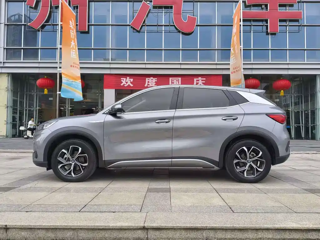 BYD Yuan Plus — миниатюра 4