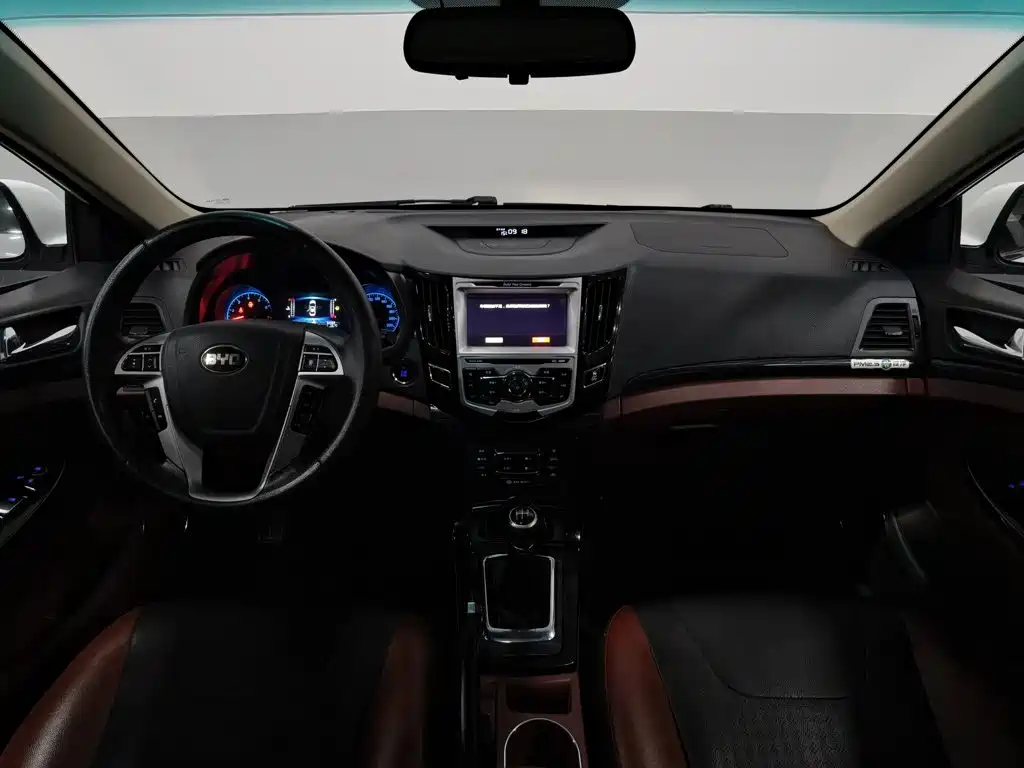 BYD Surui — миниатюра 5
