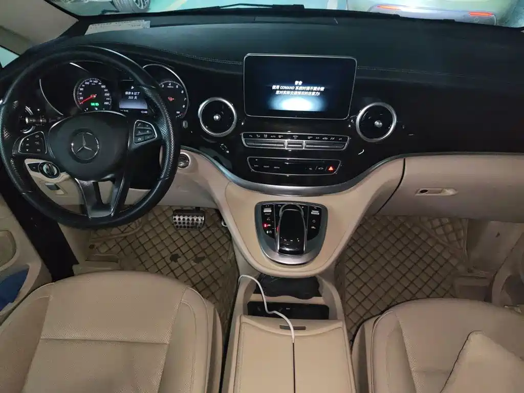 Mercedes-Benz V-Class — миниатюра 10