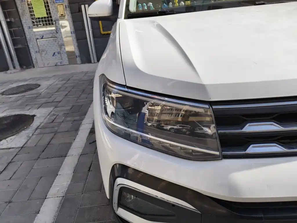 Volkswagen T-Cross — миниатюра 7