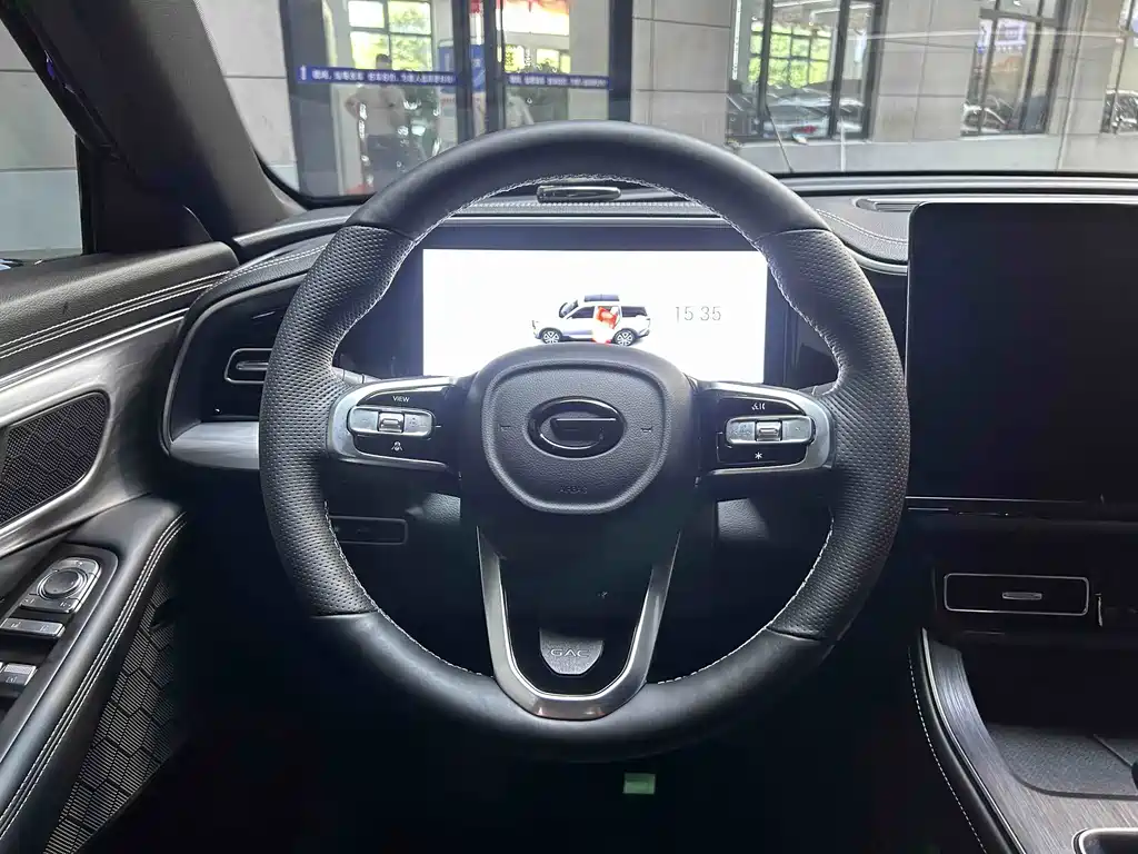 GAC GS8 2025 2.0TGDI Luxury 5 мест
