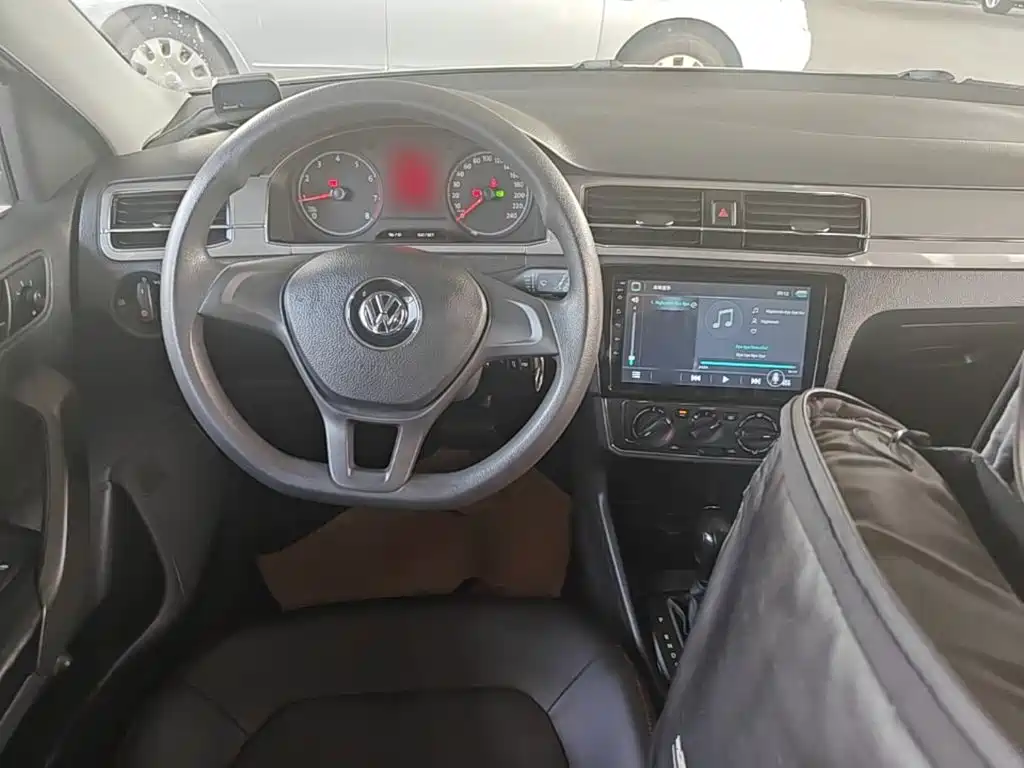 Volkswagen Santana — миниатюра 10
