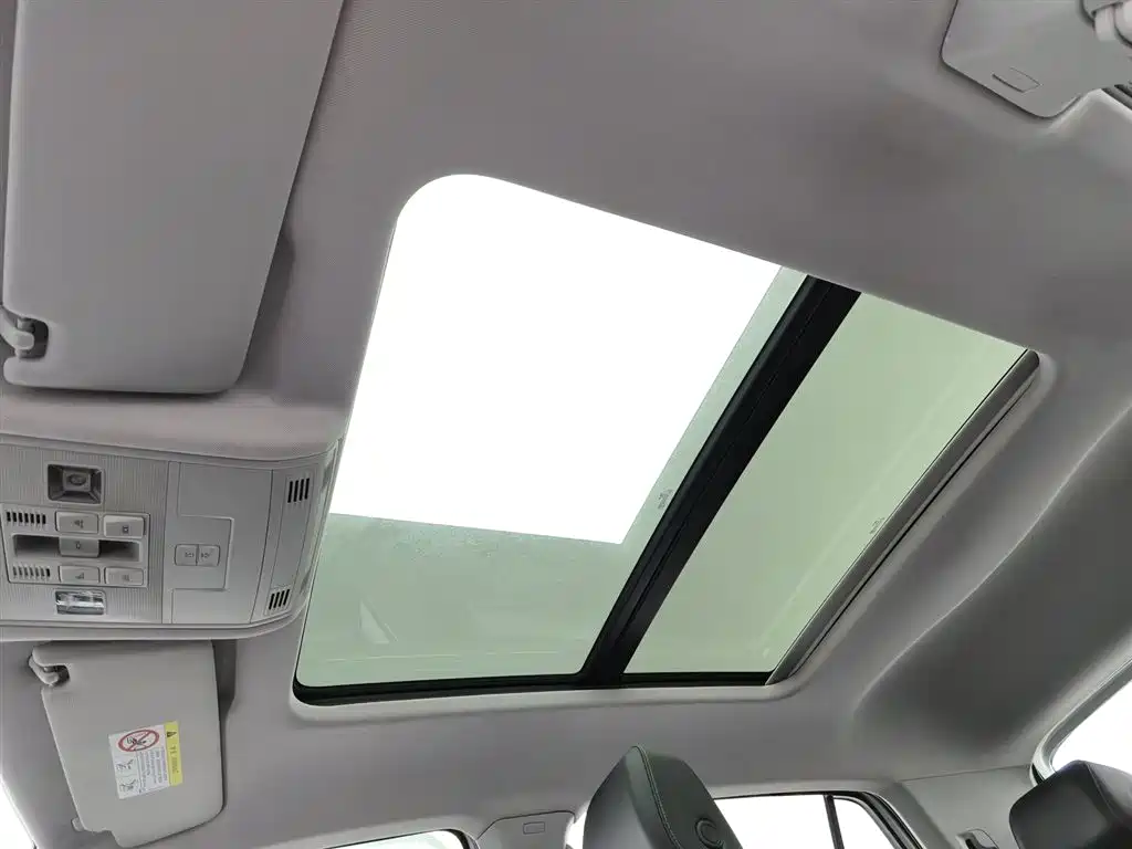 VOLKSWAGEN EXPLORING THE SHADOW