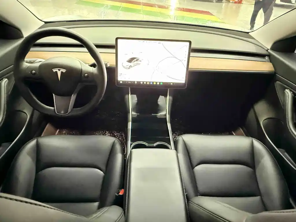 Tesla Model 3 — фотографии объявления, Фото 4