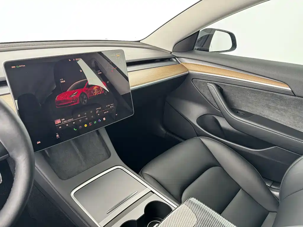 Tesla Model 3 2022 — фото 13