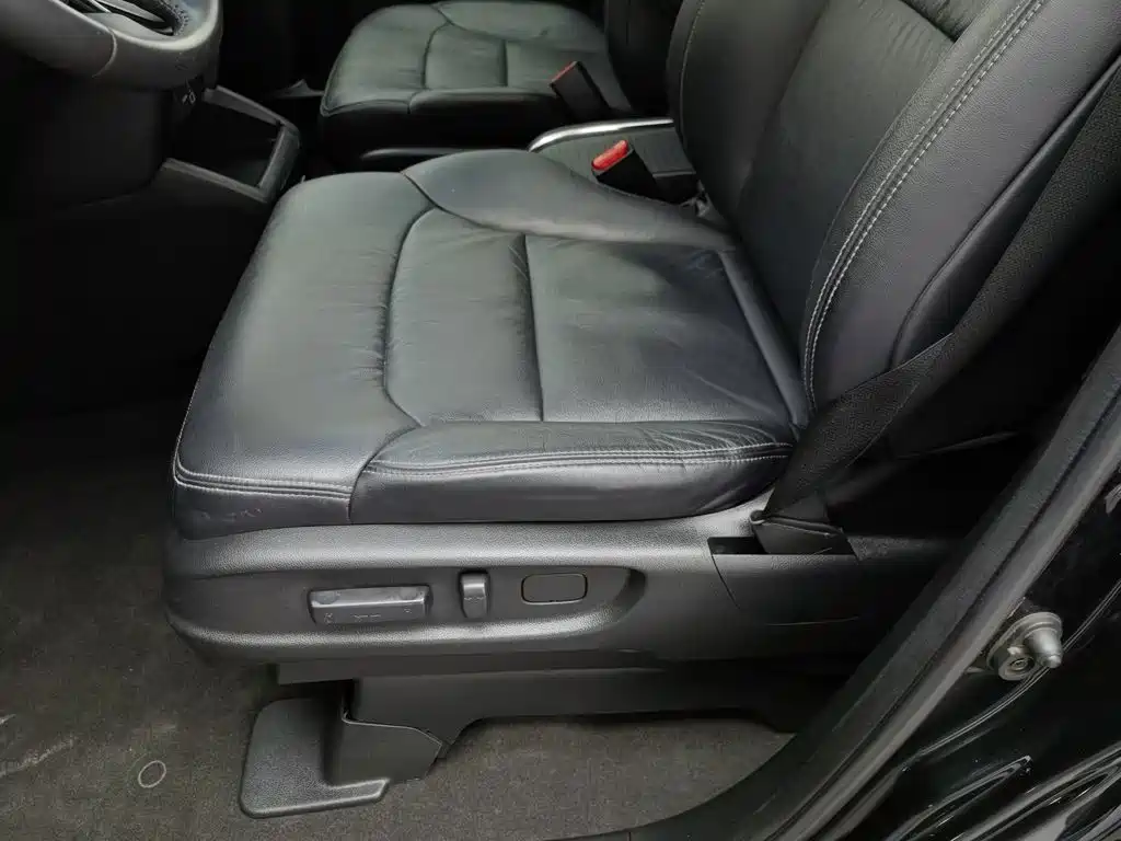 Honda Elysion — миниатюра 20