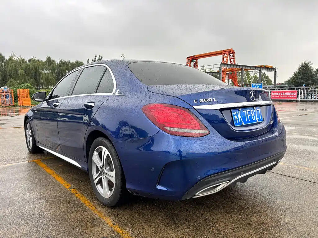 Mercedes-Benz C-Class — миниатюра 4