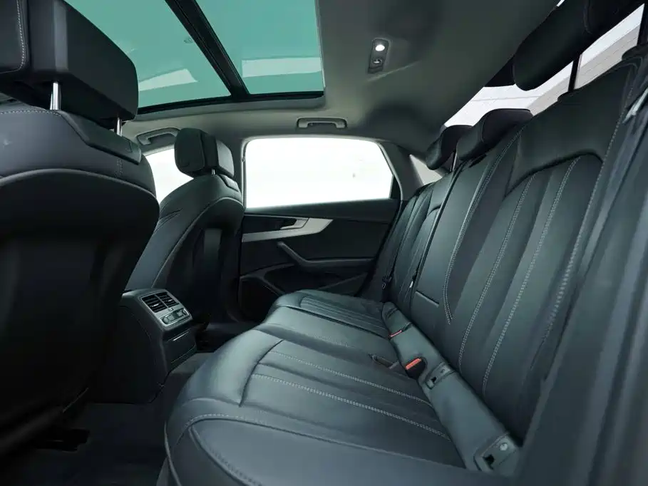 Audi A4L — миниатюра 19