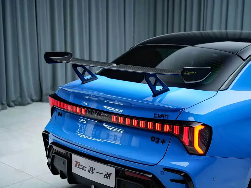 Lynk & Co 03 — миниатюра 13