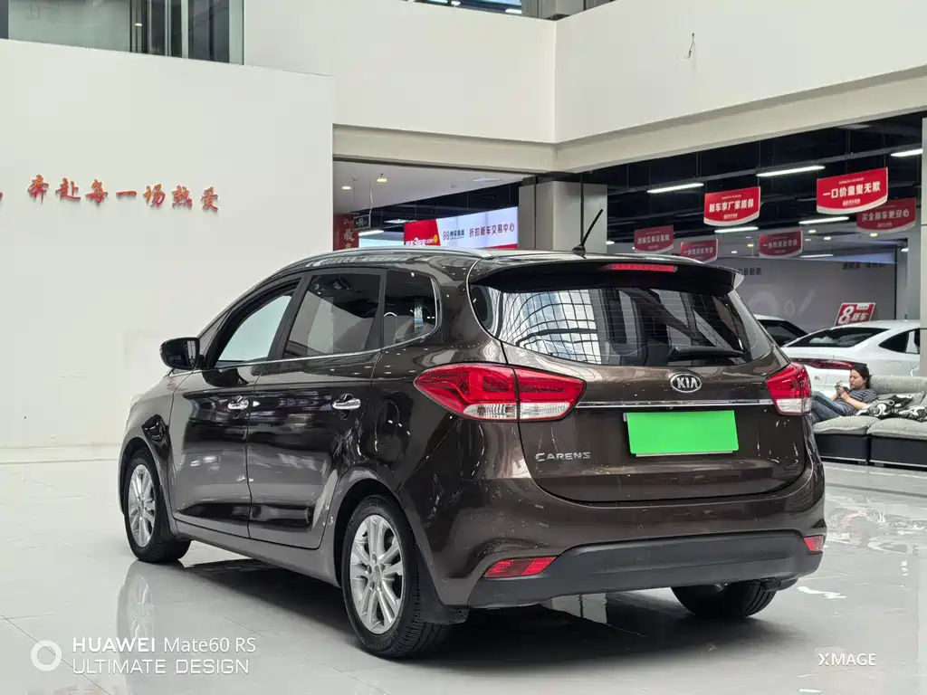 Kia Carens — миниатюра 7