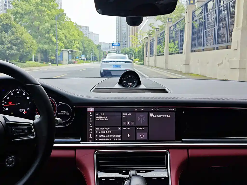 Porsche Panamera — миниатюра 11