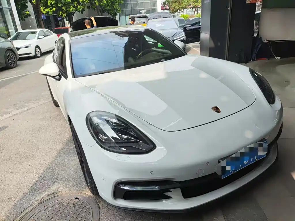 Porsche Panamera — миниатюра 2