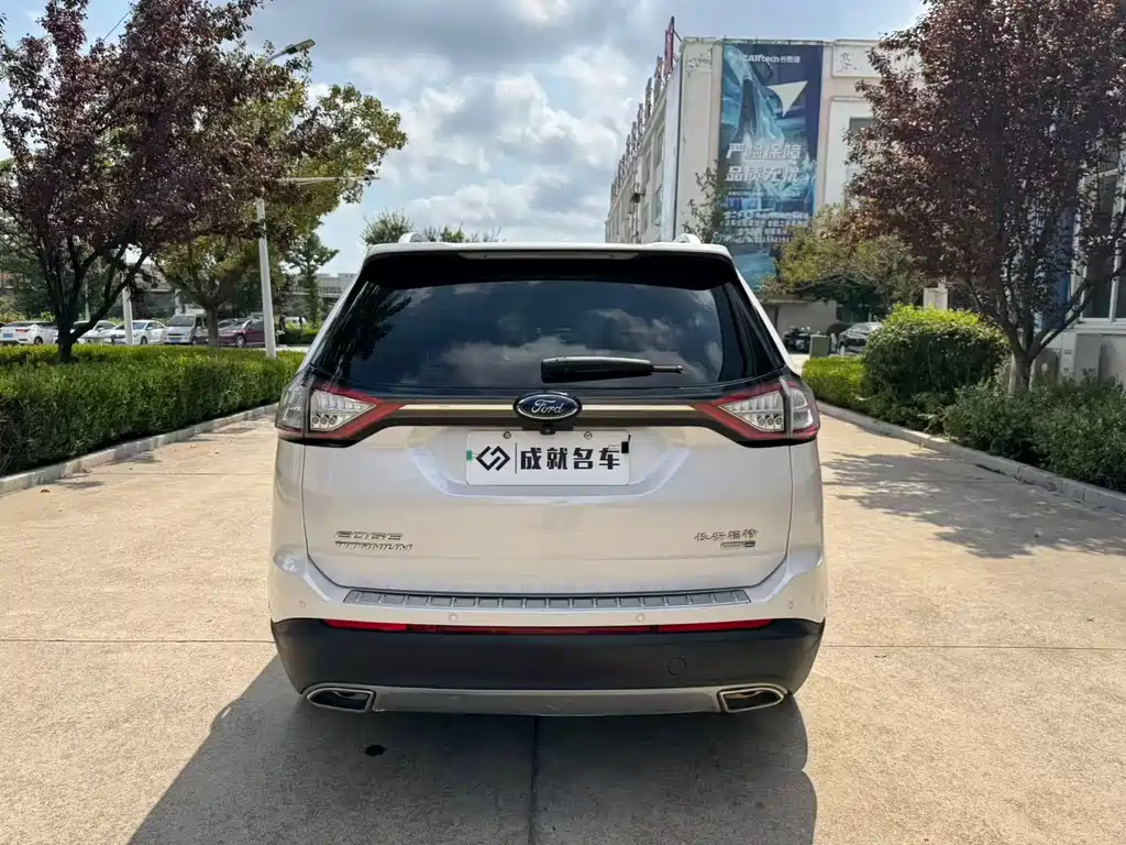 Ford Edge — миниатюра 11