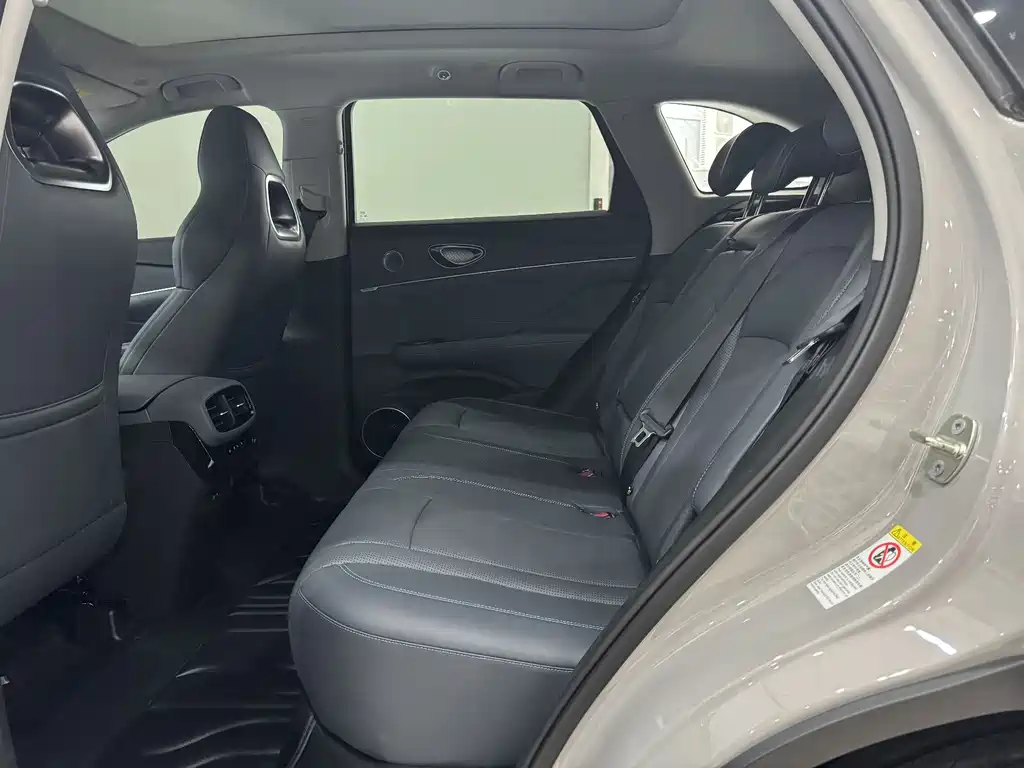 BYD SEA LION 07 DM I