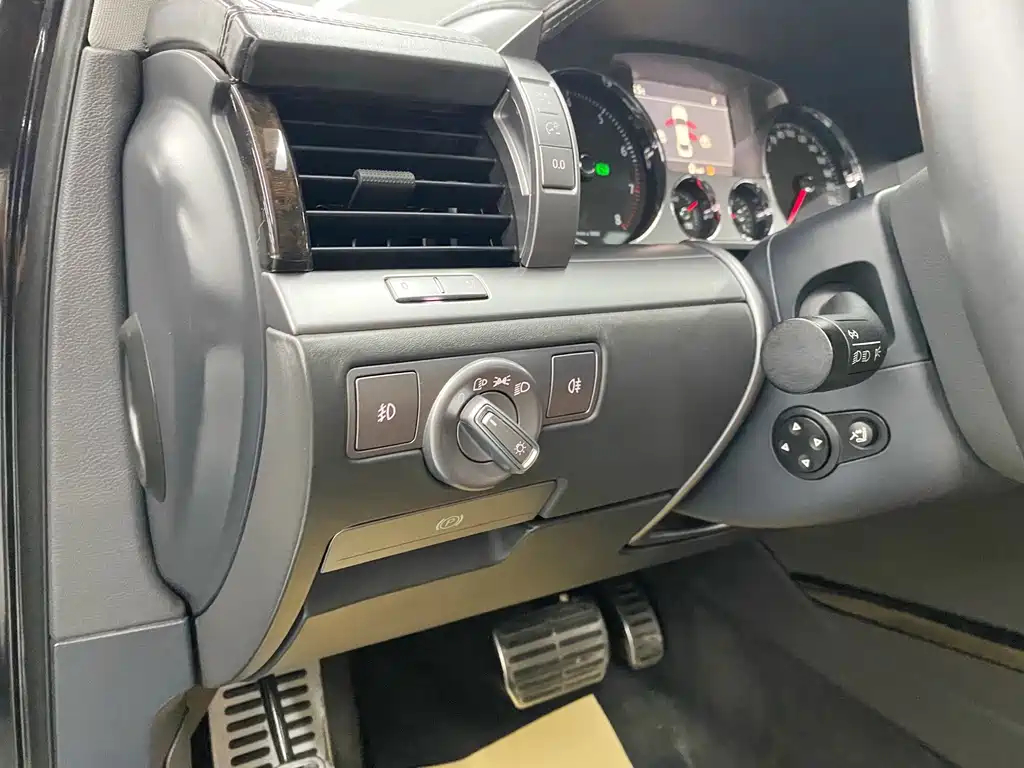 Volkswagen Phaeton — миниатюра 11