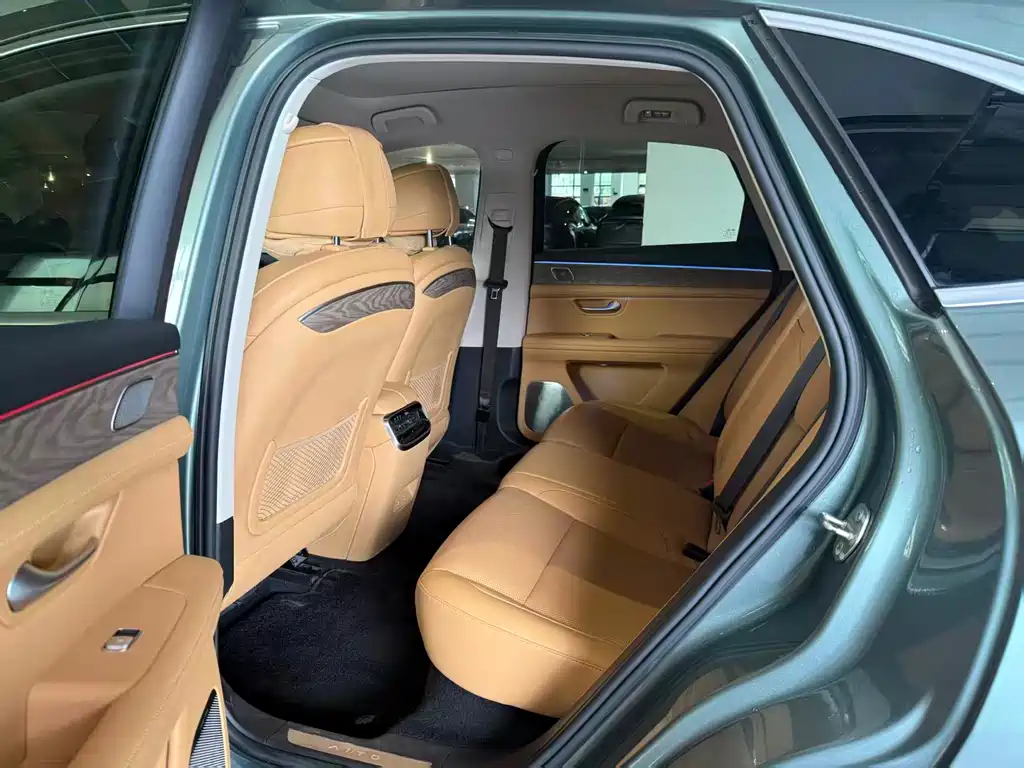 HONGMENG ZHIXING ASK THE WORLD M5