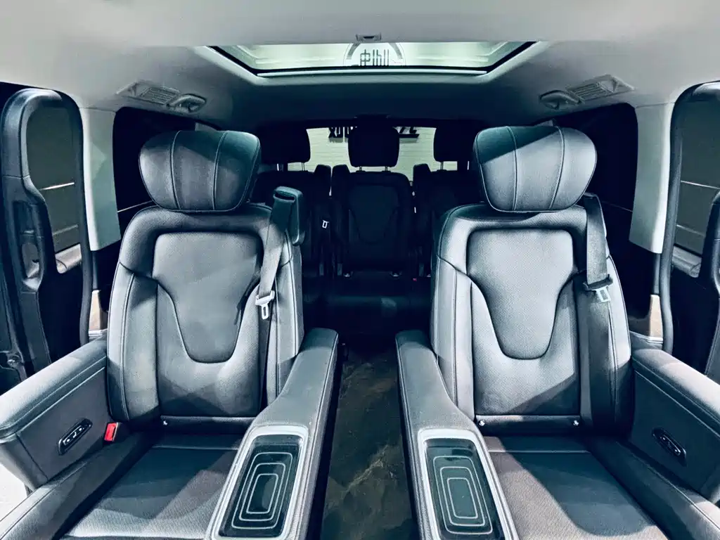 MERCEDES-BENZ V CLASS