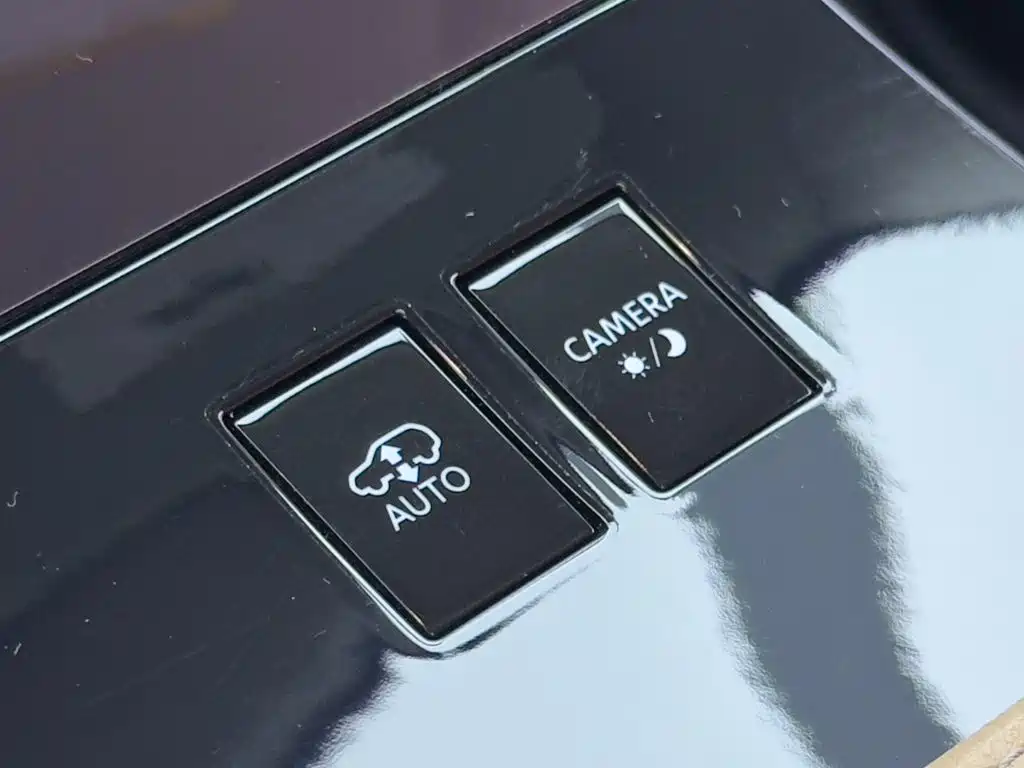 Infiniti QX80 — миниатюра 21