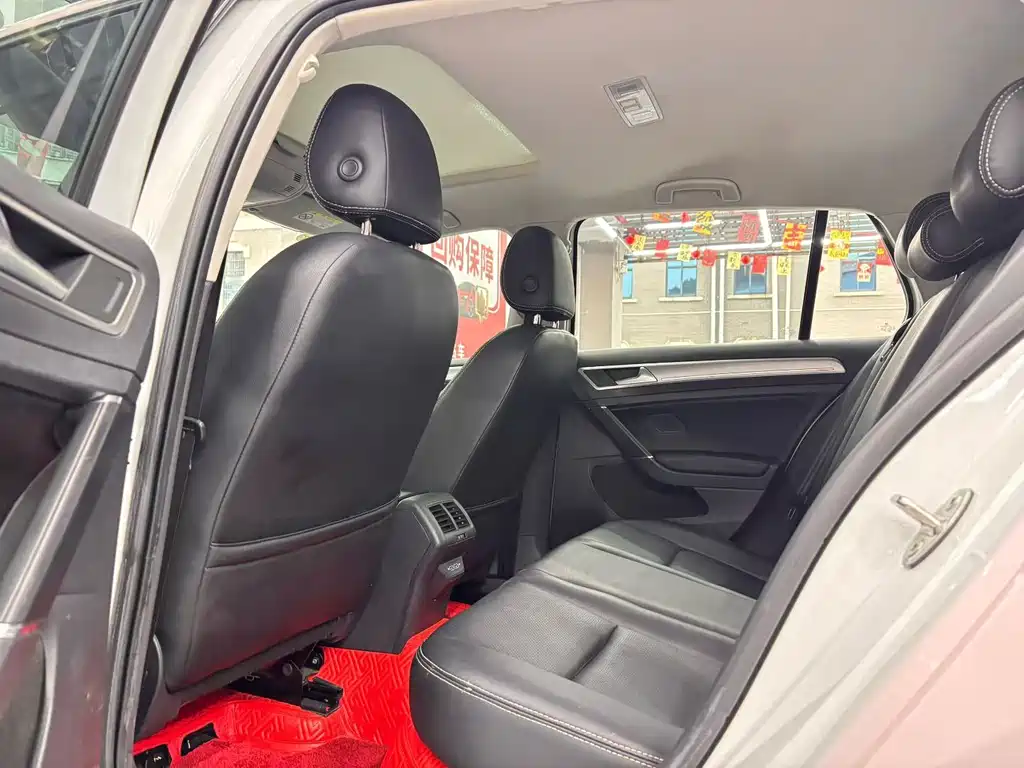 Volkswagen Golf — миниатюра 8