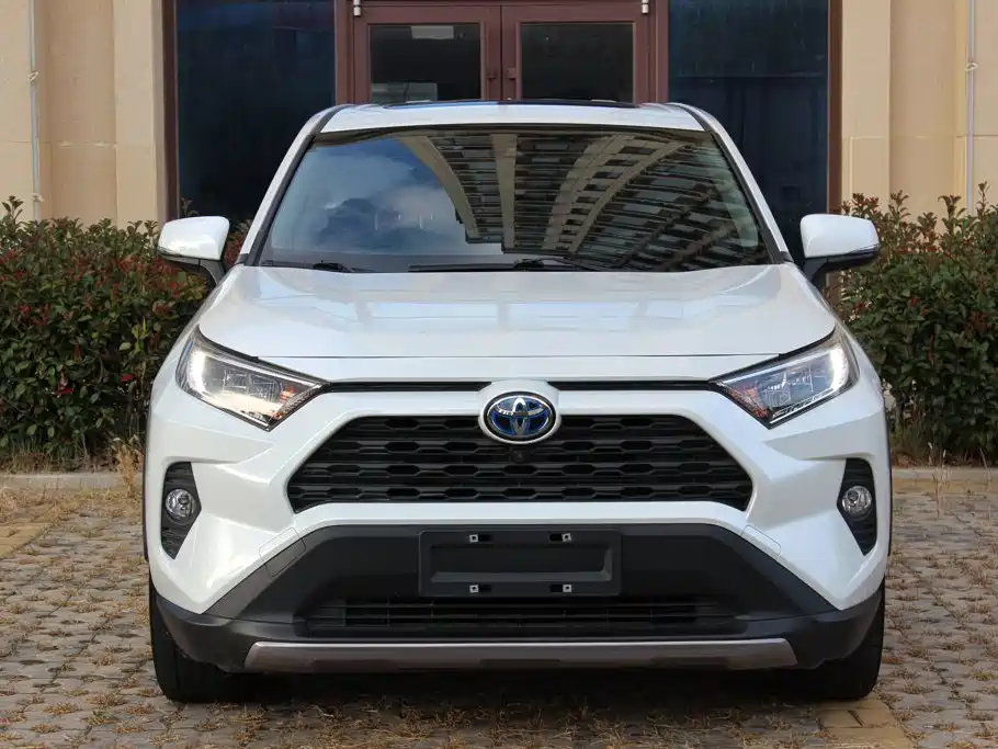 Toyota RAV4 — миниатюра 3