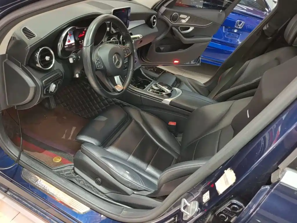 Mercedes-Benz C-Class — миниатюра 15