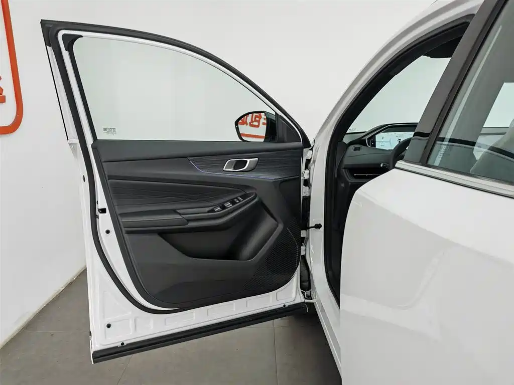 Changan Q05 2025 125