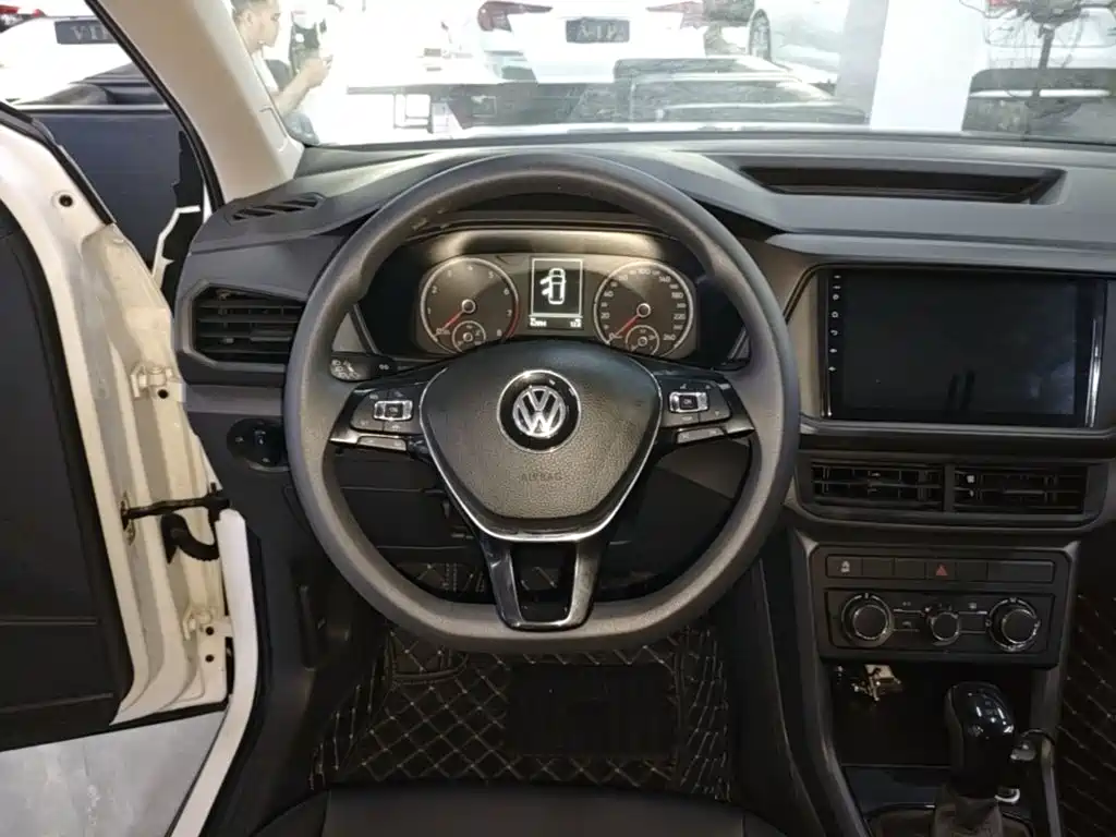 Volkswagen T-Cross — миниатюра 11