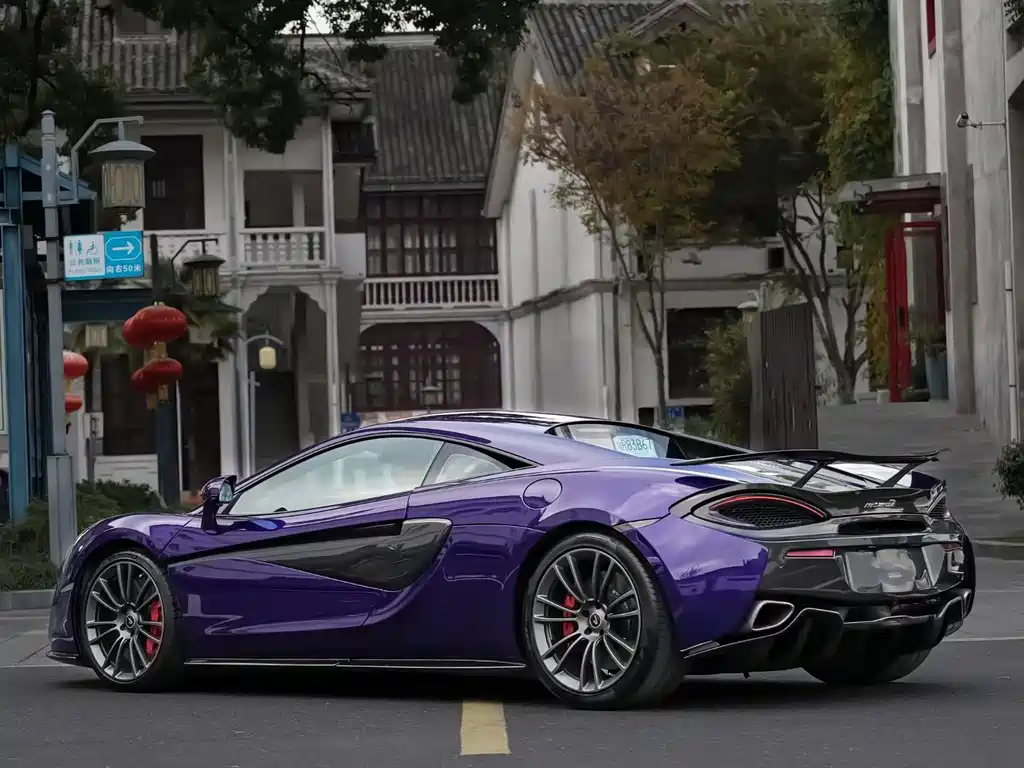 MCLAREN 570