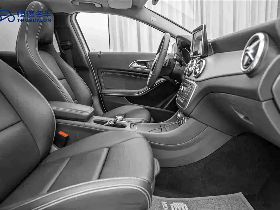 Mercedes-Benz GLA — миниатюра 15