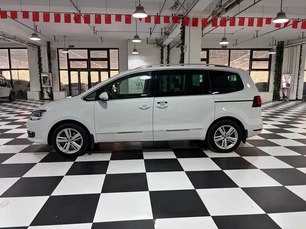 Volkswagen Sharan — миниатюра 7