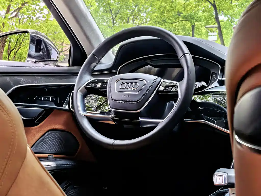 Audi A8 2025 A8L Horch 55TFSI