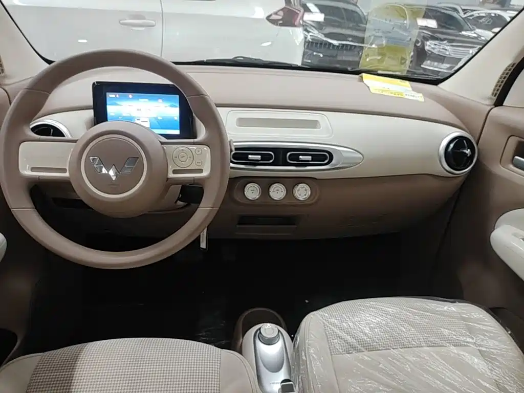 Wuling MINIEV — миниатюра 14