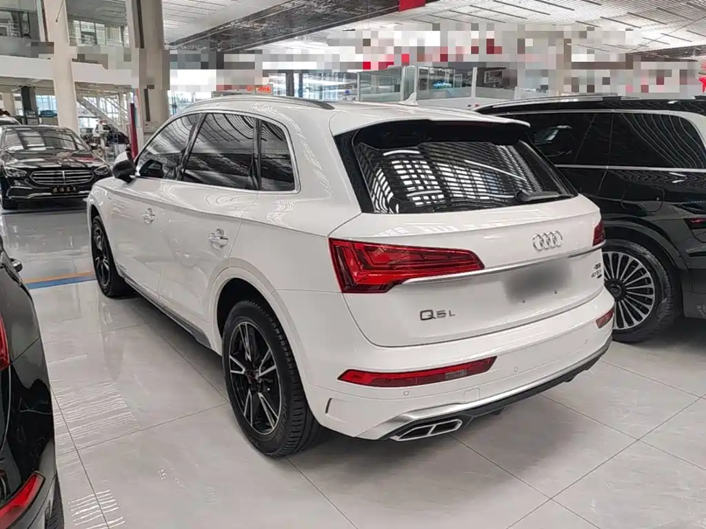 Audi Q5L — миниатюра 5