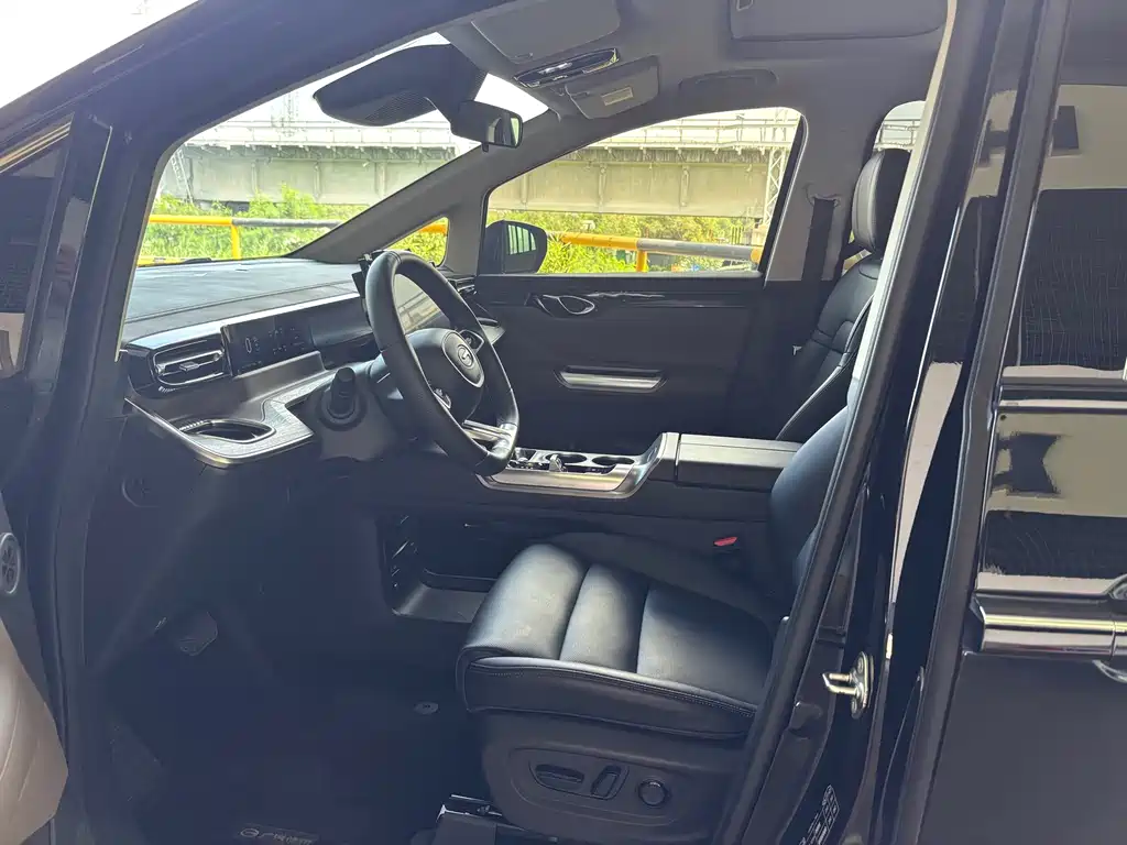 GAC Motor Trumpchi E8 — миниатюра 5