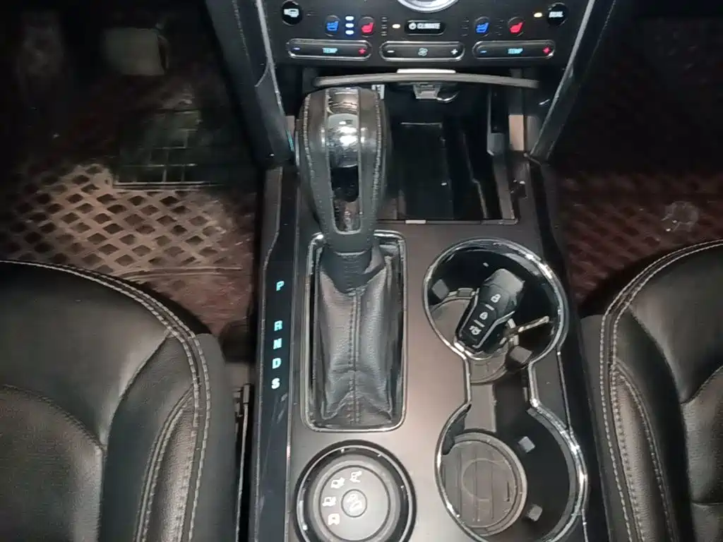 Ford Explorer (Import) — миниатюра 14