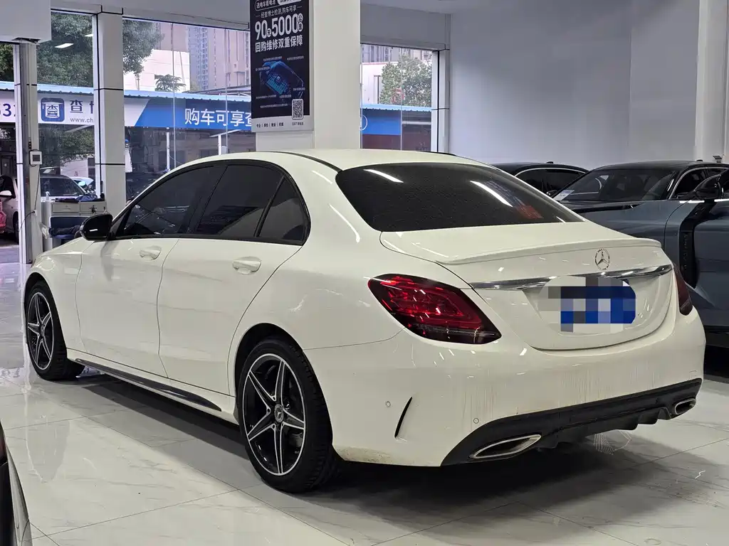 Mercedes-Benz C-Class — миниатюра 6