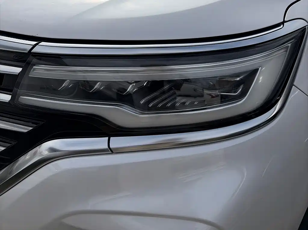 Roewe RX5 MAX — миниатюра 4