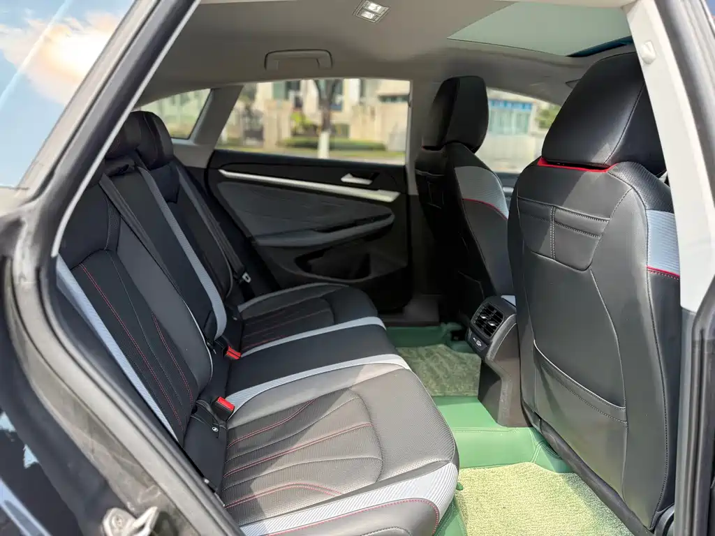 Volkswagen Lamando — миниатюра 10