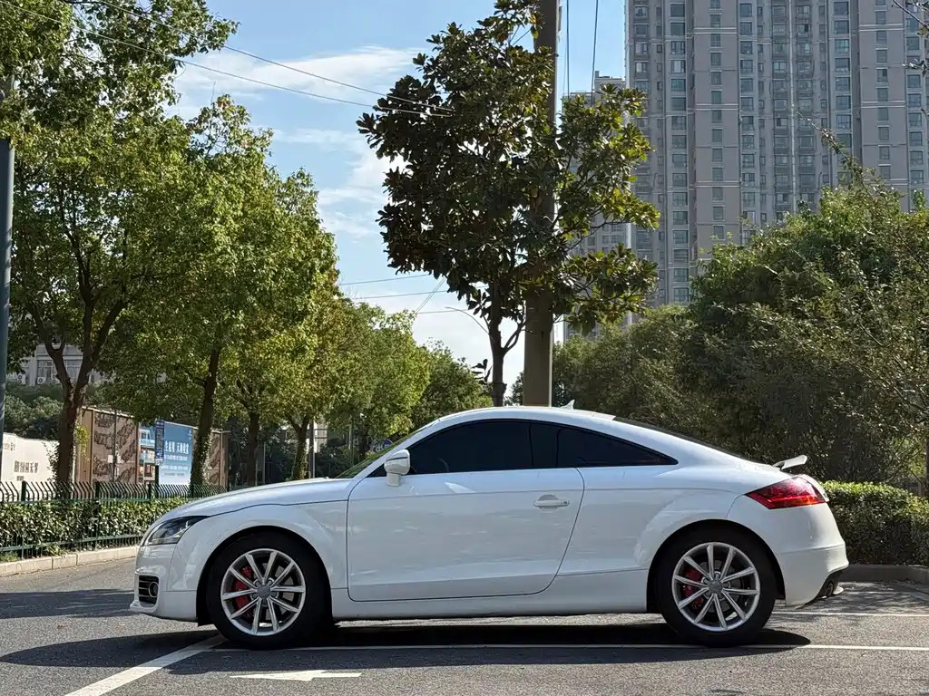 Audi TT — миниатюра 3