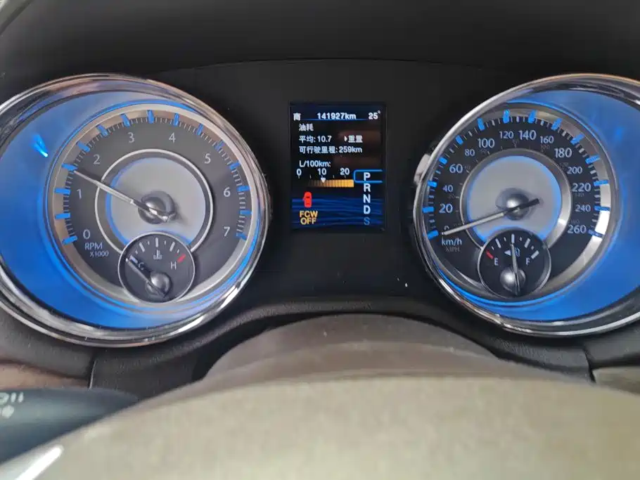 Chrysler 300C — миниатюра 14
