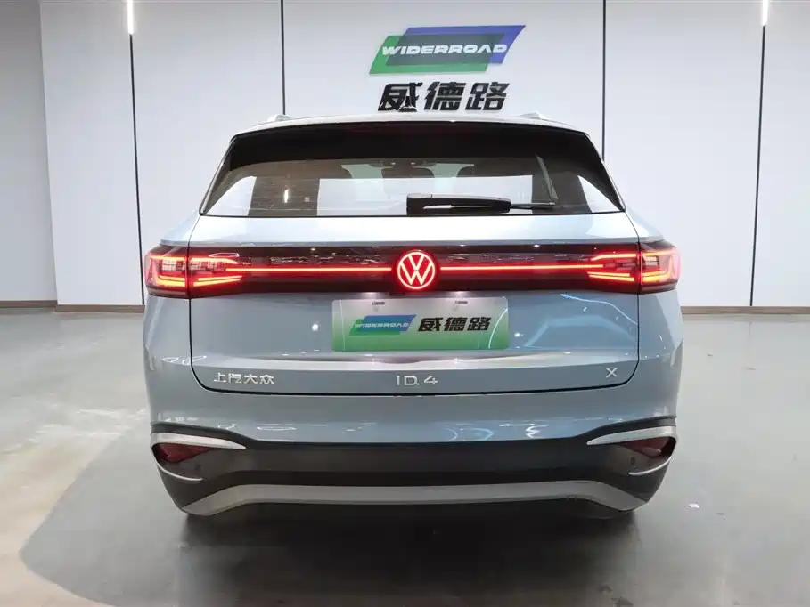 VOLKSWAGEN ID.4 X