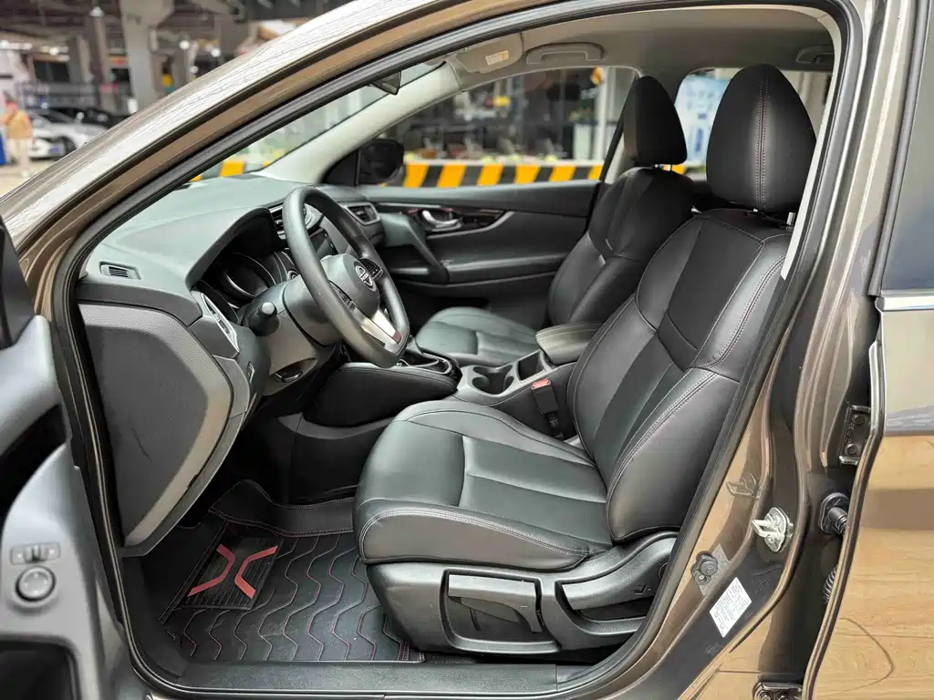 Nissan Qashqai — миниатюра 7